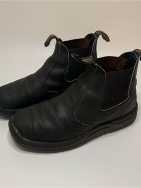 Blundstone Men’s Black Leather Chukka Boots